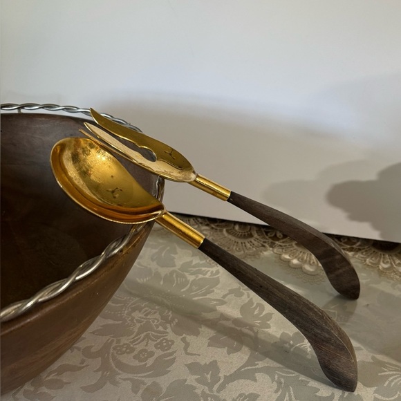 Vintage Gold tone and Brown wooden handle Salad Serving Set - Picture 7 of 8